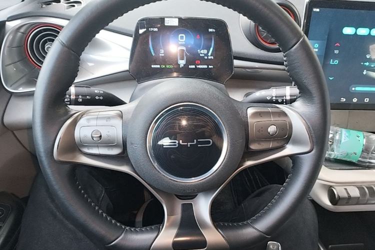 Used BYD Dolphin 2021 405 km Fashion Edition Steering Wheel