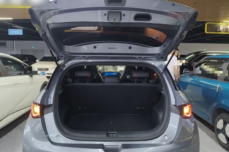Used BYD Dolphin 2021 405 km Fashion Edition Trunk