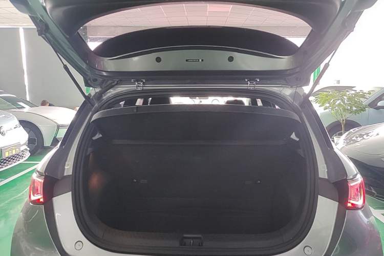 Used BYD Dolphin 2021 405 km Free Version Trunk