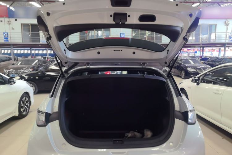 Used BYD Dolphin 2021 405 km Fashion Edition Trunk