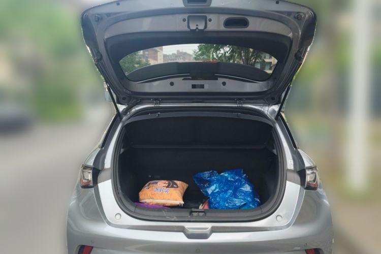 Used BYD Dolphin 2021 405 km Fashion Edition Trunk