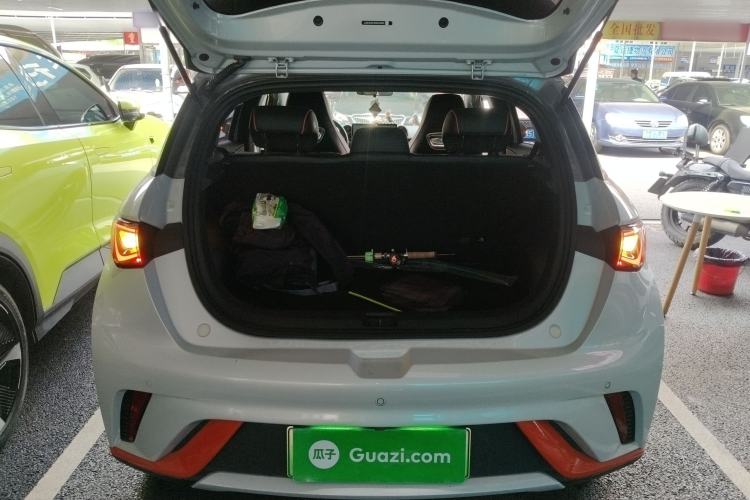 Used BYD Dolphin 2021 405 km Fashion Edition Trunk