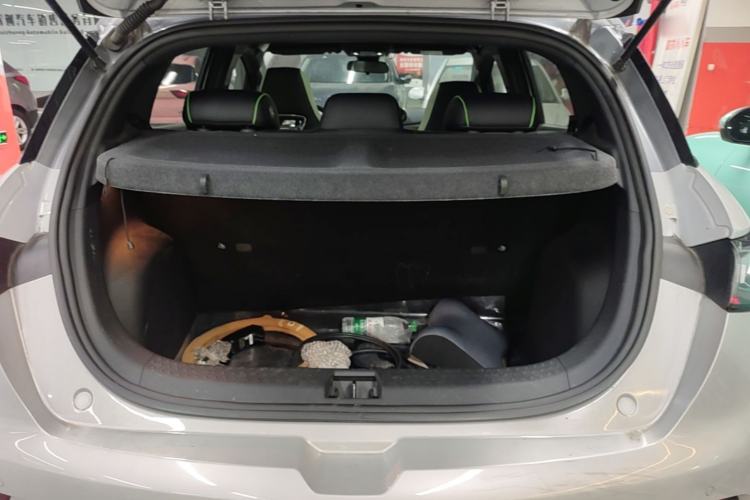 Used BYD Dolphin 2021 405 km Fashion Edition Trunk