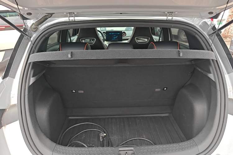Used BYD Dolphin 2021 405 km Fashion Edition Trunk