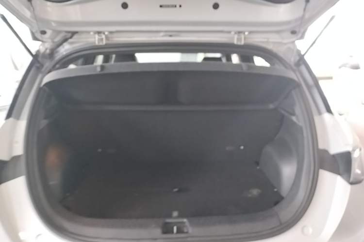 Used BYD Dolphin 2021 405 km Free Version Trunk