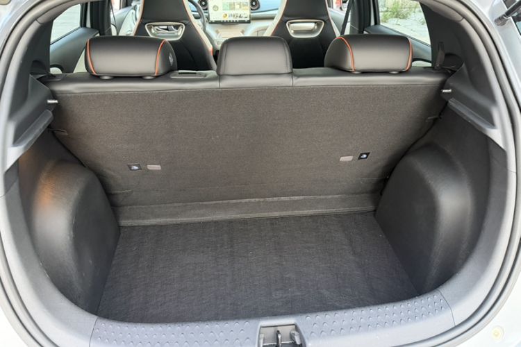 Used BYD Dolphin 2021 405 km Fashion Edition Trunk