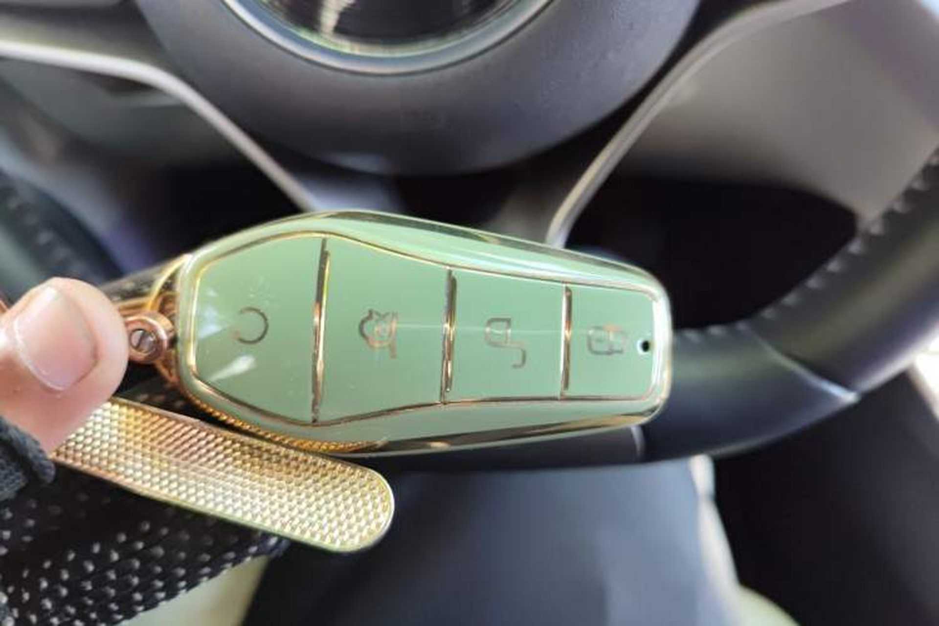 Used BYD Dolphin 2021 405 km Fashion Edition Vehicle Key