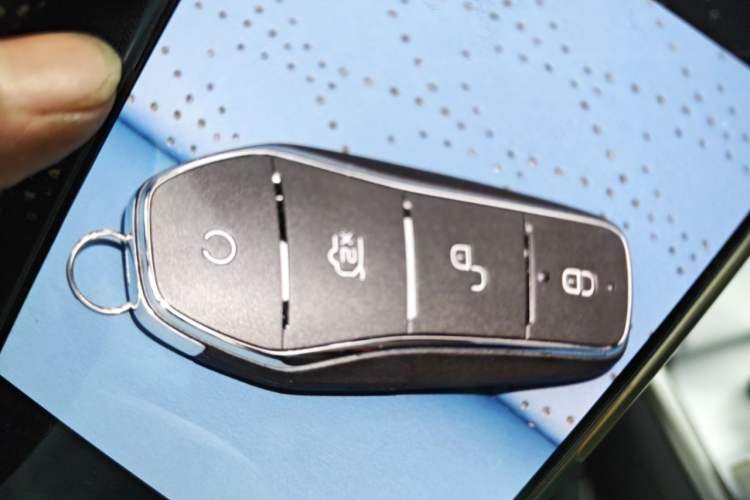 Used BYD Dolphin 2021 405 km Free Version Vehicle Key