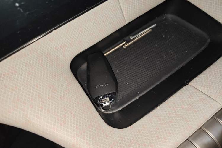 Used BYD Dolphin 2021 405 km Free Version Vehicle Key