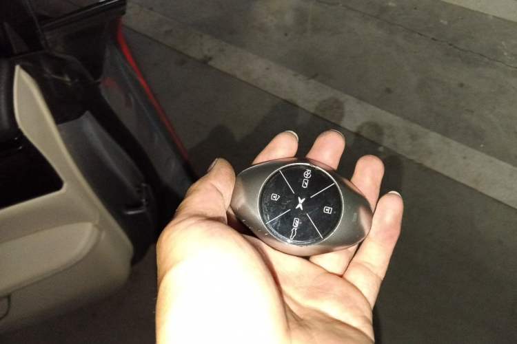 Used BYD Dolphin 2021 405 km Fashion Edition Vehicle Key