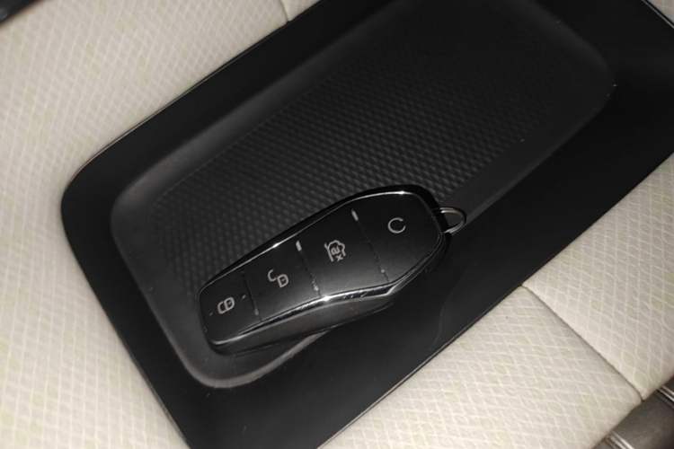 Used BYD Dolphin 2021 405 km Fashion Edition Vehicle Key