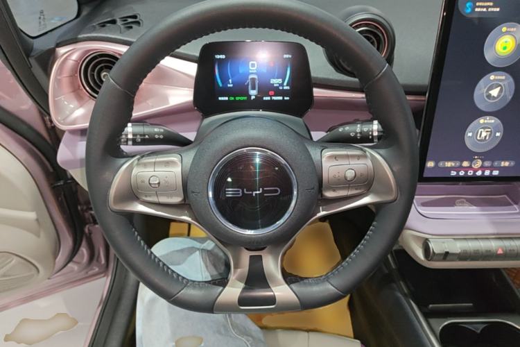 Used BYD Dolphin 2021 405 km Fashion Edition Steering Wheel