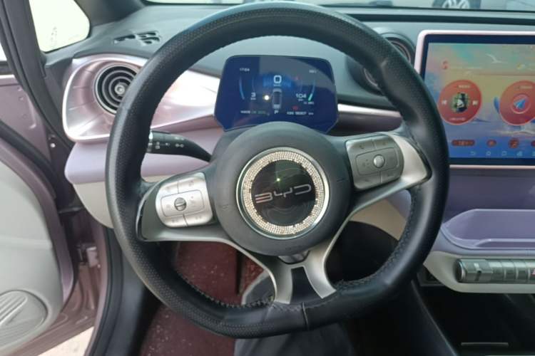 Used BYD Dolphin 2021 405 km Fashion Edition Steering Wheel