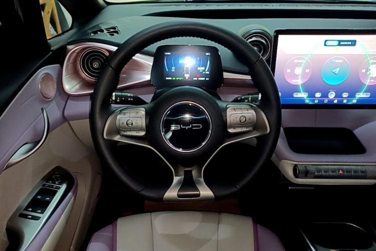 Used BYD Dolphin 2021 405 km Fashion Edition Steering Wheel
