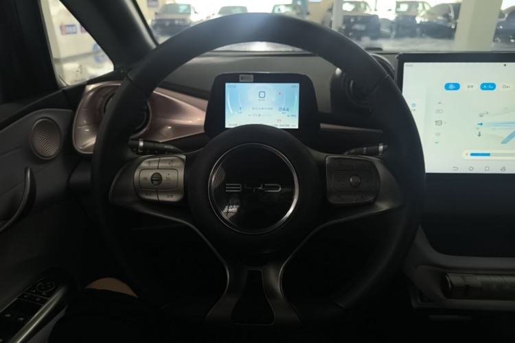 Used BYD Dolphin 2021 405 km Fashion Edition Steering Wheel