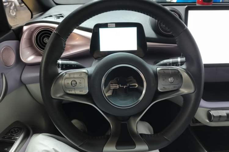 Used BYD Dolphin 2021 405 km Fashion Edition Steering Wheel