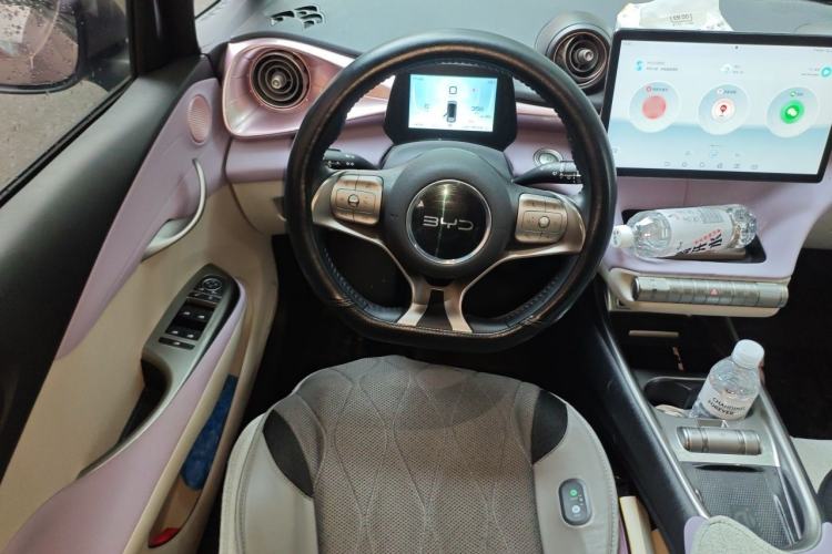Used BYD Dolphin 2021 405 km Fashion Edition Steering Wheel