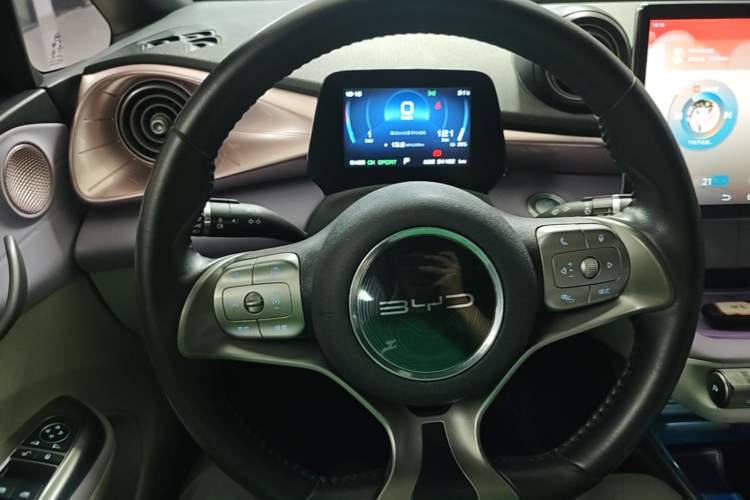 Used BYD Dolphin 2021 405 km Fashion Edition Steering Wheel