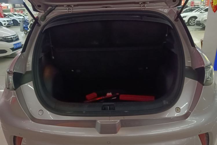 Used BYD Dolphin 2021 405 km Fashion Edition Trunk