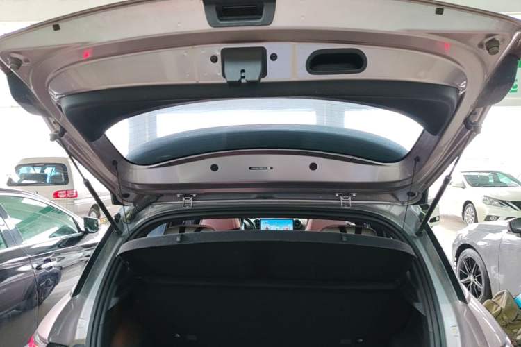 Used BYD Dolphin 2021 405 km Fashion Edition Trunk
