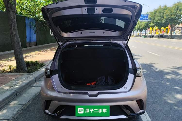 Used BYD Dolphin 2021 405 km Fashion Edition Trunk
