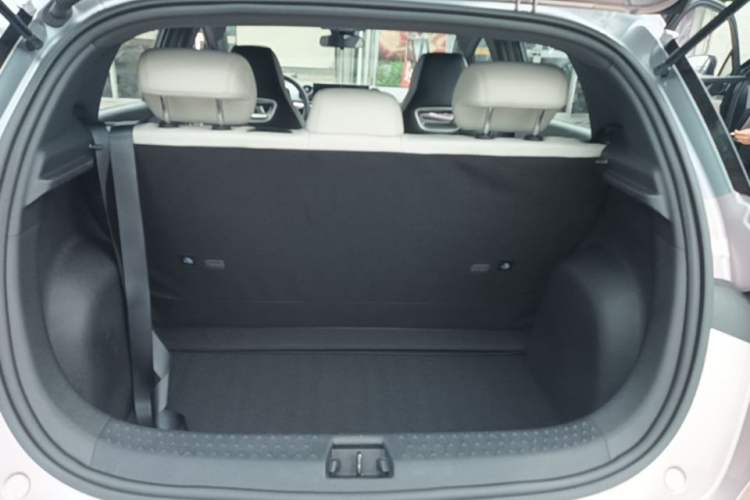 Used BYD Dolphin 2021 405 km Fashion Edition Trunk