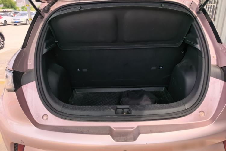 Used BYD Dolphin 2021 405 km Fashion Edition Trunk