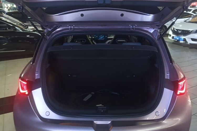 Used BYD Dolphin 2021 405 km Fashion Edition Trunk