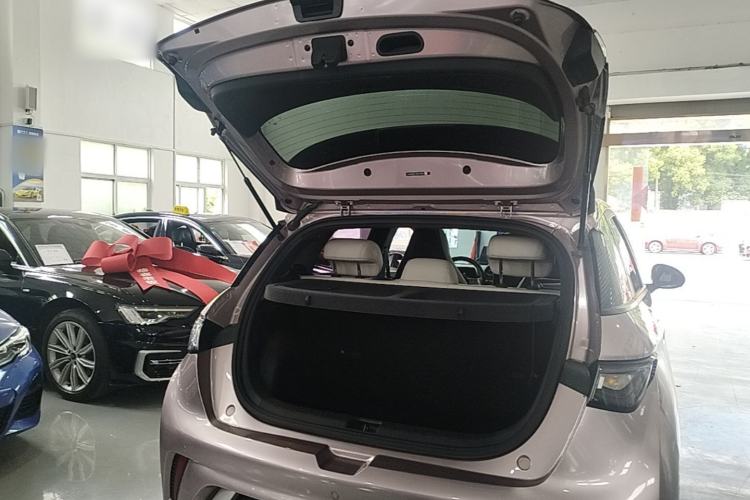 Used BYD Dolphin 2021 405 km Fashion Edition Trunk