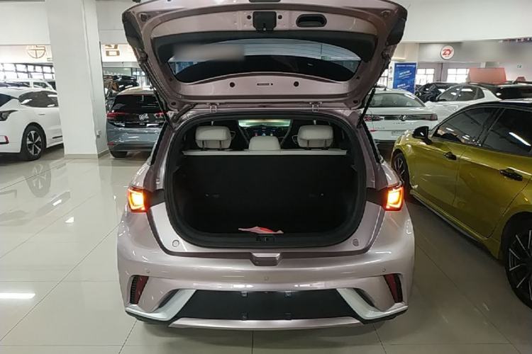 Used BYD Dolphin 2021 405 km Fashion Edition Trunk