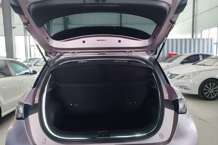 Used BYD Dolphin 2021 405 km Free Version Trunk