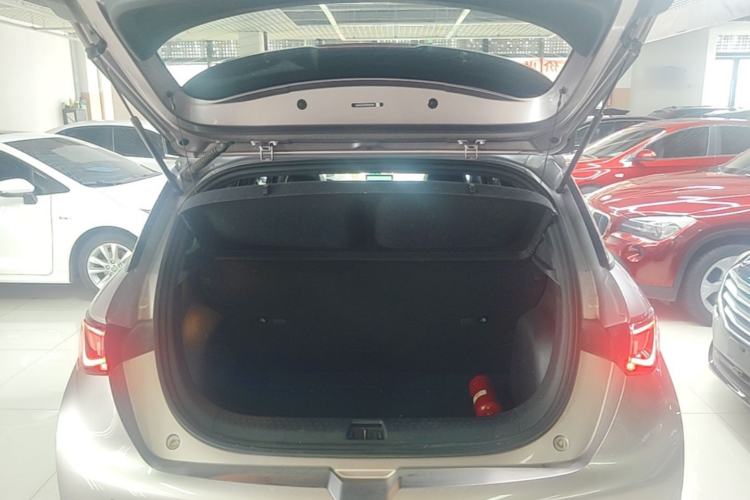 Used BYD Dolphin 2021 405 km Fashion Edition Trunk