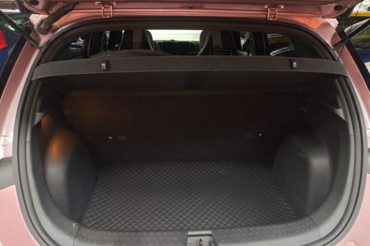 Used BYD Dolphin 2021 405 km Fashion Edition Trunk