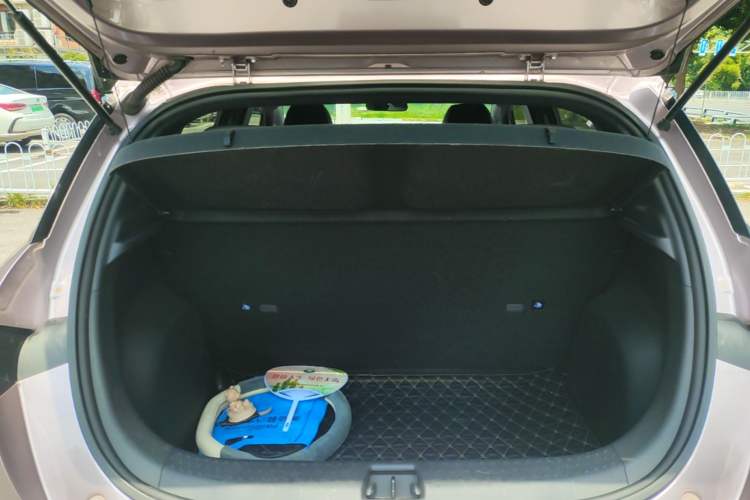 Used BYD Dolphin 2021 405 km Fashion Edition Trunk