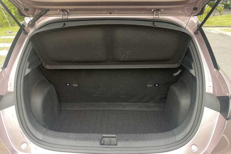 Used BYD Dolphin 2021 405 km Fashion Edition Trunk