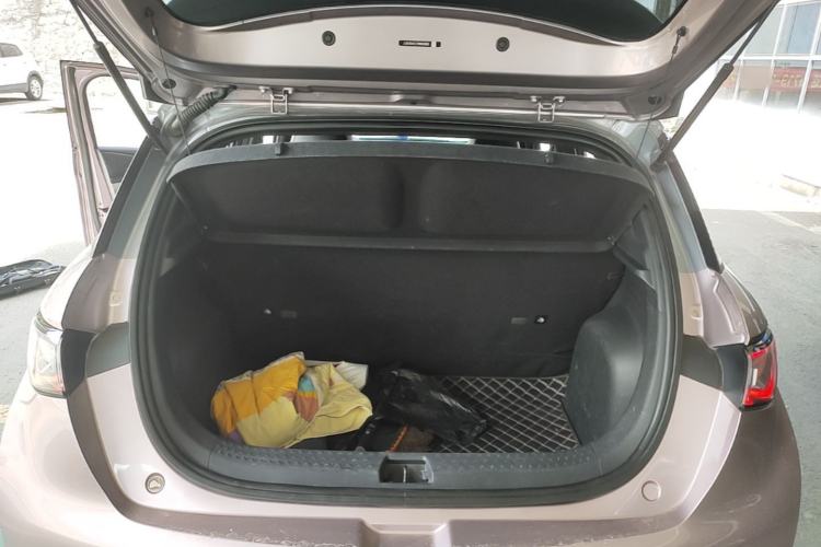Used BYD Dolphin 2021 405 km Fashion Edition Trunk