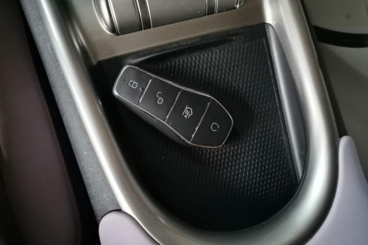 Used BYD Dolphin 2021 405 km Free Version Vehicle Key