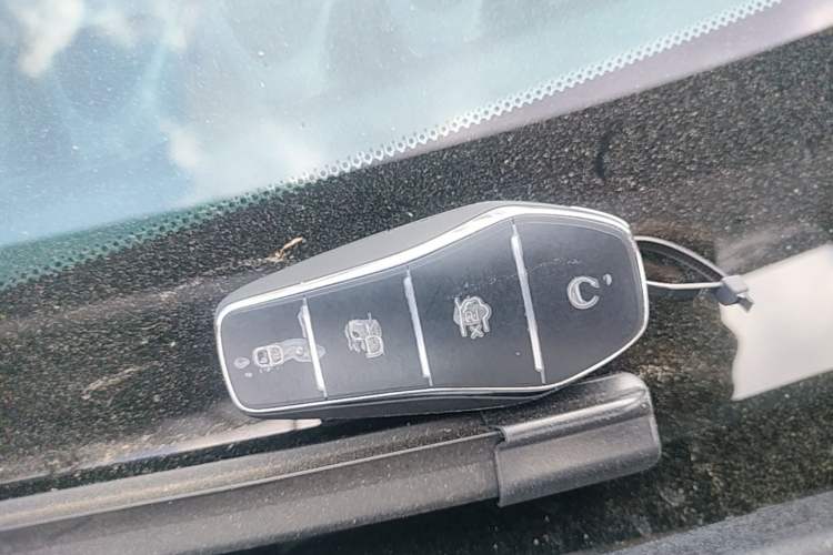 Used BYD Dolphin 2021 405 km Fashion Edition Vehicle Key