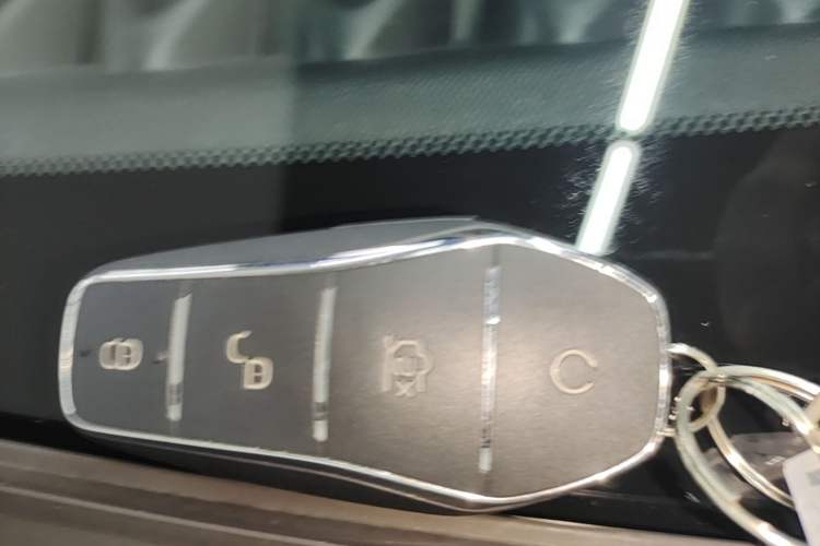 Used BYD Dolphin 2021 405 km Fashion Edition Vehicle Key