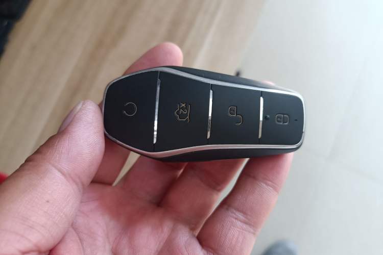 Used BYD Dolphin 2021 405 km Fashion Edition Vehicle Key