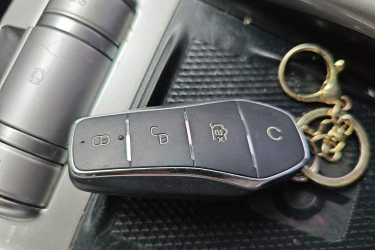 Used BYD Dolphin 2021 405 km Fashion Edition Vehicle Key