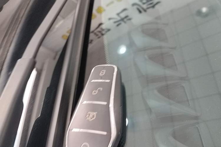 Used BYD Dolphin 2021 405 km Fashion Edition Vehicle Key