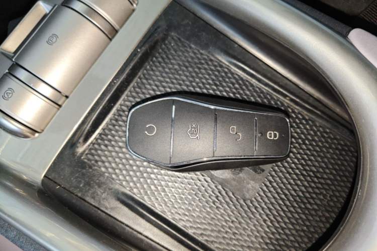 Used BYD Dolphin 2021 405 km Fashion Edition Vehicle Key