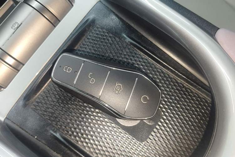 Used BYD Dolphin 2021 405 km Fashion Edition Vehicle Key