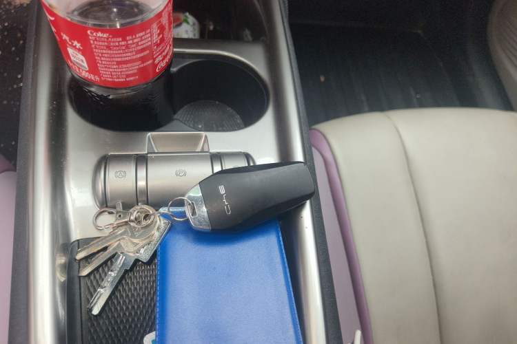 Used BYD Dolphin 2021 405 km Free Version Vehicle Key