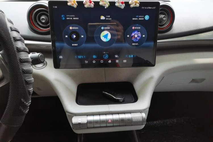 Used BYD Dolphin 2021 405 km Free Version Audio And AC Panel