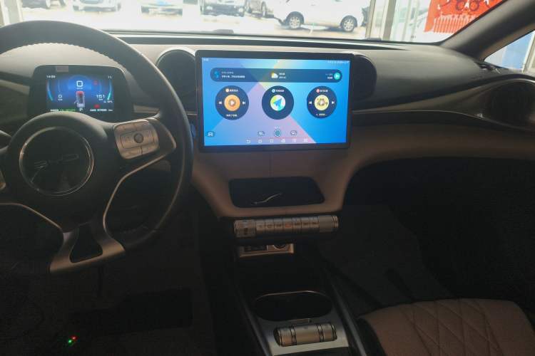 Used BYD Dolphin 2021 405 km Fashion Edition Audio And AC Panel