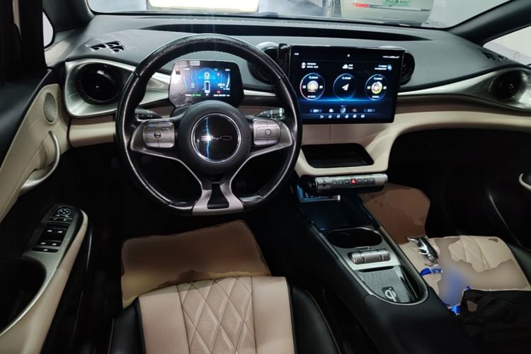 Used BYD Dolphin 2021 405 km Fashion Edition Center Console