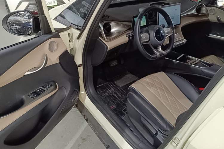 Used BYD Dolphin 2021 405 km Free Version Driver Seat