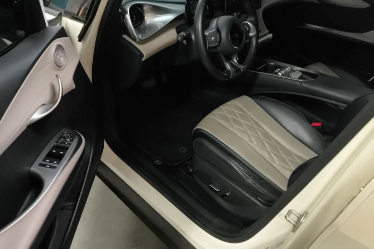 Used BYD Dolphin 2021 405 km Fashion Edition Driver Seat